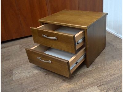 Тумба прикроватная Тесса Щит/Массив (бук)